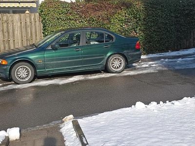 Grün Gebraucht 2000 BMW 316 Limousine | 3.999 € (Etwas zu teuer)