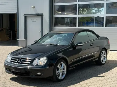 Gebraucht Mercedes CLK280 Avantgarde 231 PS (169 kW) 2009 Schwarz Cabrio