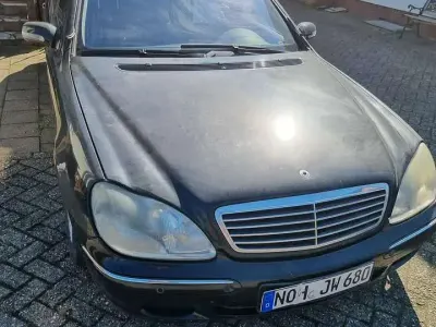 Gebraucht Mercedes 220 279 PS (205 kW) 2000 Schwarz Limousine