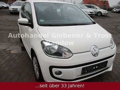 Weiß Gebraucht 2015 VW up! move up! Kleinwagen | 6.150 € (Etwas zu teuer)