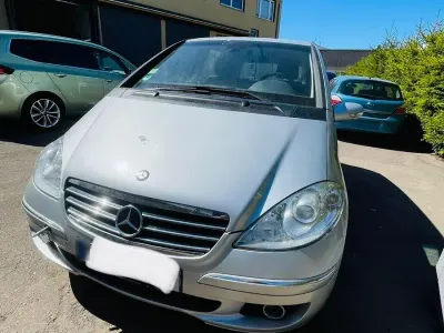 Gebraucht Mercedes 200 140 PS (102 kW) 2006 Silber Kleinwagen