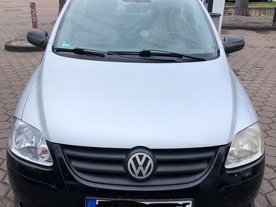 Gebraucht VW Fox 54 PS (39 kW) 2007 Grau Kleinwagen