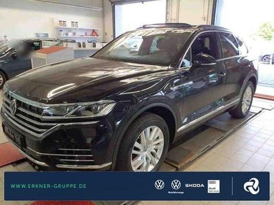 Gebraucht VW Touareg Elegance 381 PS (280 kW) 2021 Deep black perleffekt SUV