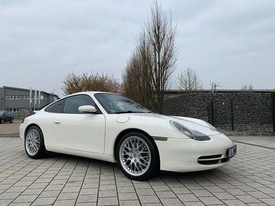 Gebraucht Porsche 996 300 PS (220 kW) 2000 Weiß Coupé