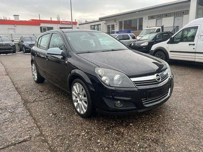 Schwarz Gebraucht 2008 Opel Astra Innovation Limousine | 3.500 € (Etwas zu teuer)