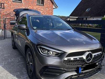 Gebraucht Mercedes GLA250 224 PS (164 kW) 2020 Grau SUV