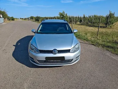 Gebraucht VW Golf VII Trendline 110 PS (80 kW) 2014 Silber Kombi
