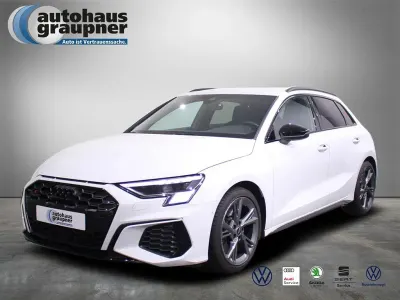 Gebraucht Audi S3 Basis 310 PS (228 kW) 2024 Weiss / gletscherweiss Limousine