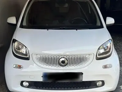 Używany Smart ForTwo Cabrio Prime 90 KM (66 kW) 2019 Biały Kabriolet