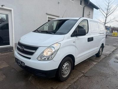 Gebraucht Hyundai H-1 170 PS (125 kW) 2010 Weiß Van / Kleinbus