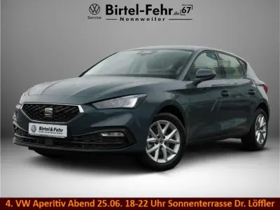 Neu Seat Leon Style 116 PS (85 kW) 2026 Blau Limousine