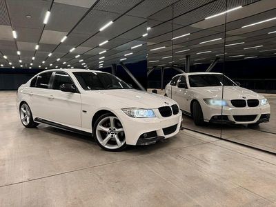 Gebraucht BMW 325 Shadowline 300 PS (220 kW) 2009 Weiß Limousine