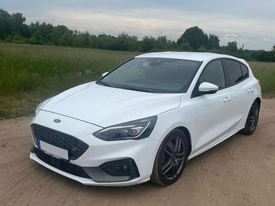 Gebraucht Ford Focus ST 280 PS (205 kW) 2020 Weiß Limousine