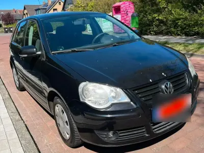 Begagnad VW Polo 69 HK (50 kW) 2009 Svart Halvkombi