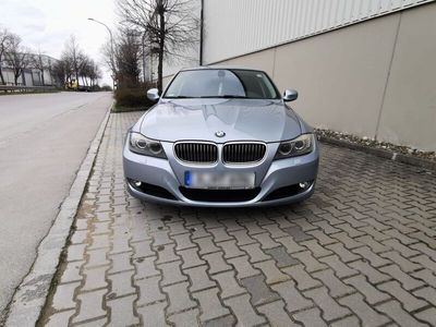 gebraucht BMW 318 E90 i lci