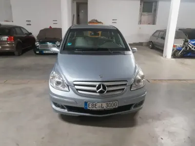 Używany Mercedes B200 Edition 136 KM (100 kW) 2007 Niebieski Minivan