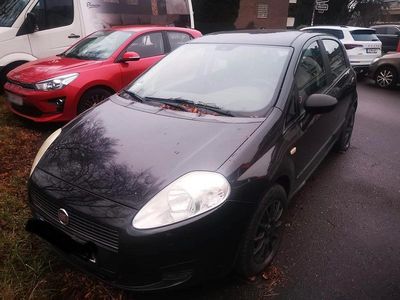 Second-hand Fiat Grande Punto 77 CP (56 kW) 2006 Negru Hatchback