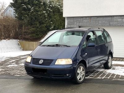 Blau Gebraucht 2001 VW Sharan Van / Kleinbus | 999 € (Superpreis)