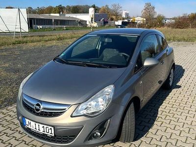 Gebraucht Opel Corsa Edition 69 PS (50 kW) 2012 Grau Kleinwagen