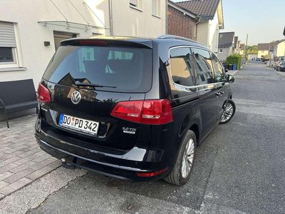 Schwarz Gebraucht 2014 VW Sharan Cup Van / Kleinbus | 10.300 € (Teuer)