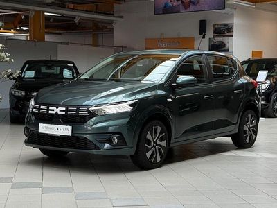 Gebraucht Dacia Sandero Expression 91 PS (66 kW) 2024 Zedergrün/oxidegrün Limousine