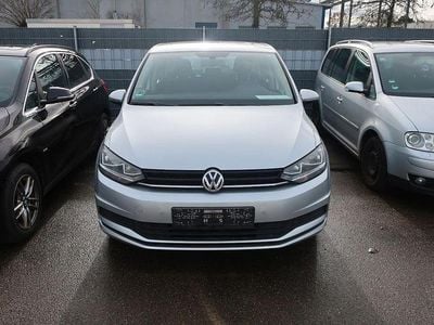 Gebraucht VW Touran Trendline 110 PS (80 kW) 2016 Silber Van / Kleinbus