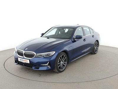 Second-hand BMW 330e Luxury Line 2019 Albastru Berlinǎ