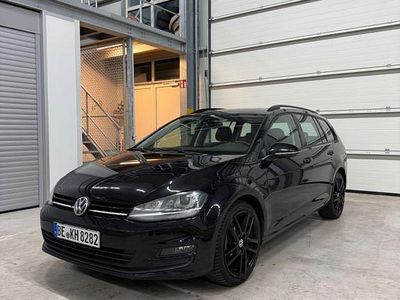 Gebraucht VW Golf VII Comfortline 122 PS (89 kW) 2015 Schwarz Kombi