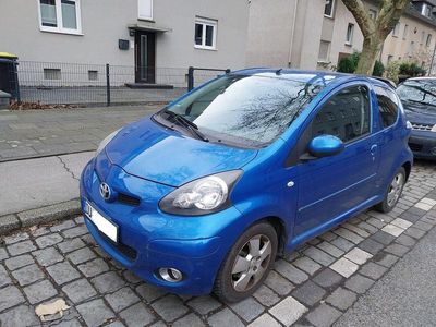 Gebraucht Toyota Aygo 68 PS (50 kW) 2009 Blau Kleinwagen