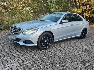 Gebraucht Mercedes E300 231 PS (169 kW) 2014 Silber Limousine