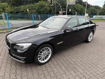 BMW 730