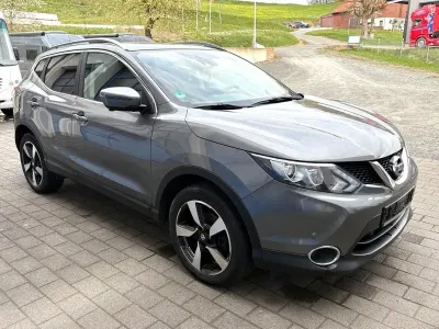 Gebraucht Nissan Qashqai N-Connecta 116 PS (85 kW) 2017 Grau SUV