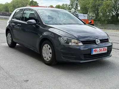 Gebraucht VW Golf VII 86 PS (63 kW) 2013 Grau Limousine
