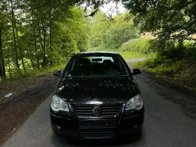 Gebraucht VW Polo 84 PS (61 kW) 2008 Schwarz Kleinwagen