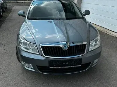 Gebraucht Skoda Octavia Best of 105 PS (77 kW) 2013 Grau Kombi
