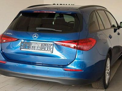 Gebraucht Mercedes C300e Avantgarde 313 PS (230 kW) 2022 Blau Limousine