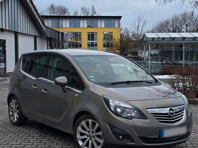 Gebraucht Opel Meriva 100 PS (73 kW) 2011 Silber Van / Kleinbus