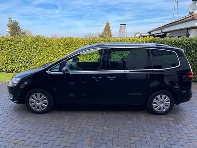 Gebraucht VW Sharan Allstar 150 PS (110 kW) 2017 Schwarz Van / Kleinbus