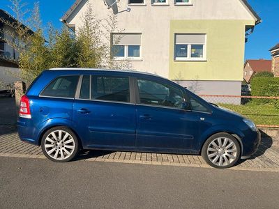 Usata Opel Zafira 150 CV (110 kW) 2009 Monovolume