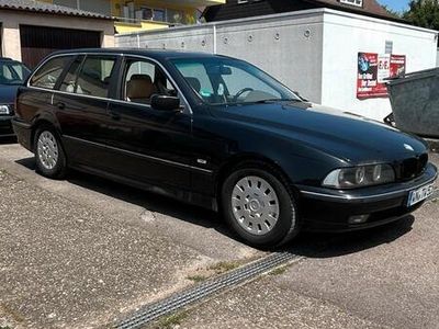 BMW 528