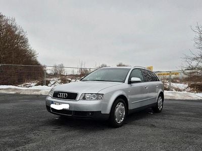 Silber Gebraucht 2001 Audi A4 Kombi | 4.150 € (Etwas zu teuer)
