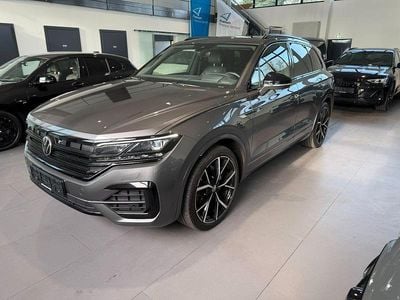 Siliziumgrau metallic Gebraucht 2022 VW Touareg R-line SUV | 54.900 € (Etwas zu teuer)