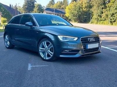 Grau Gebraucht 2013 Audi A3 S-Line Limousine | 11.900 € (Fairer Preis)