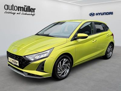 Neu Hyundai i20 Trend 101 PS (74 kW) 2025 Gelb Limousine