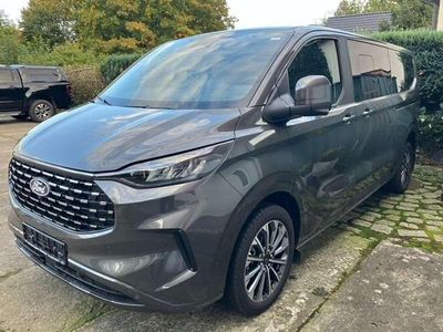 Gebraucht Ford Tourneo Titanium X 170 PS (125 kW) 2024 Magneticgrau metallic Van / Kleinbus