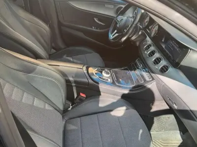 Gebraucht Mercedes E200 150 PS (110 kW) 2019 Schwarz Limousine
