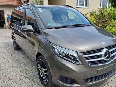 Mercedes V250