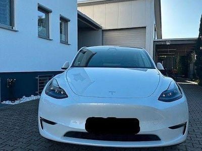 Weiß Gebraucht 2023 Tesla Model Y SUV | 34.990 € (Fairer Preis)