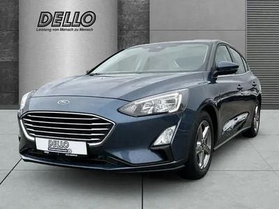 Używany Ford Focus Cool & Connect 125 KM (91 kW) 2021 Niebieski Sedan/Limuzyna