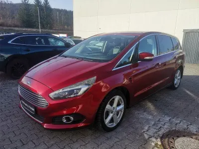 Gebraucht Ford S-MAX Titanium 209 PS (153 kW) 2016 Rot Van / Kleinbus
